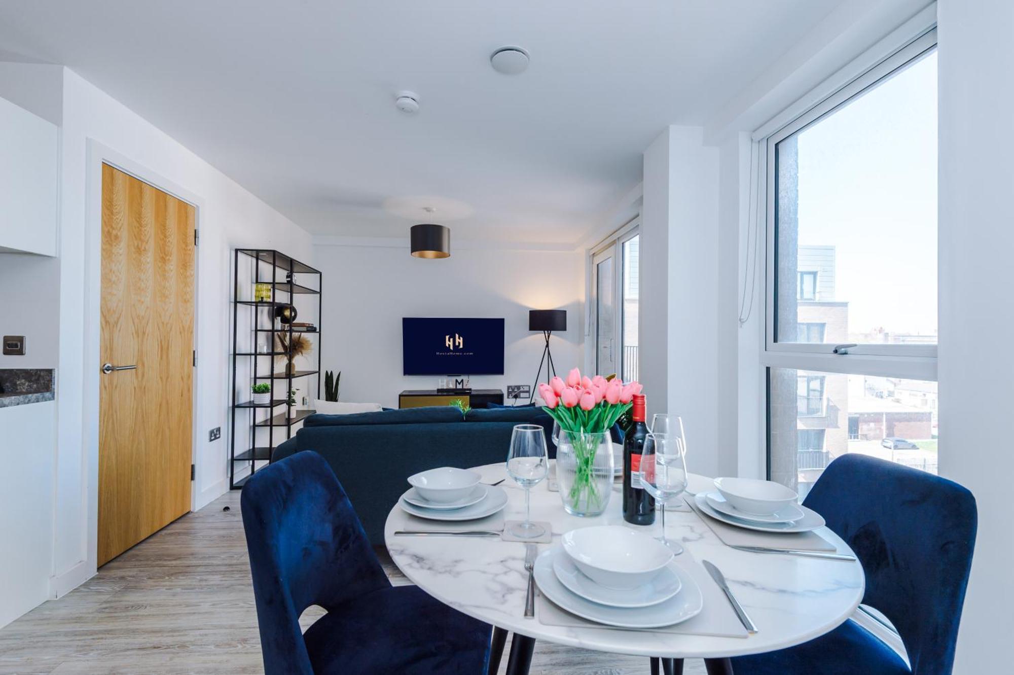 Beautiful 2 Bedroom